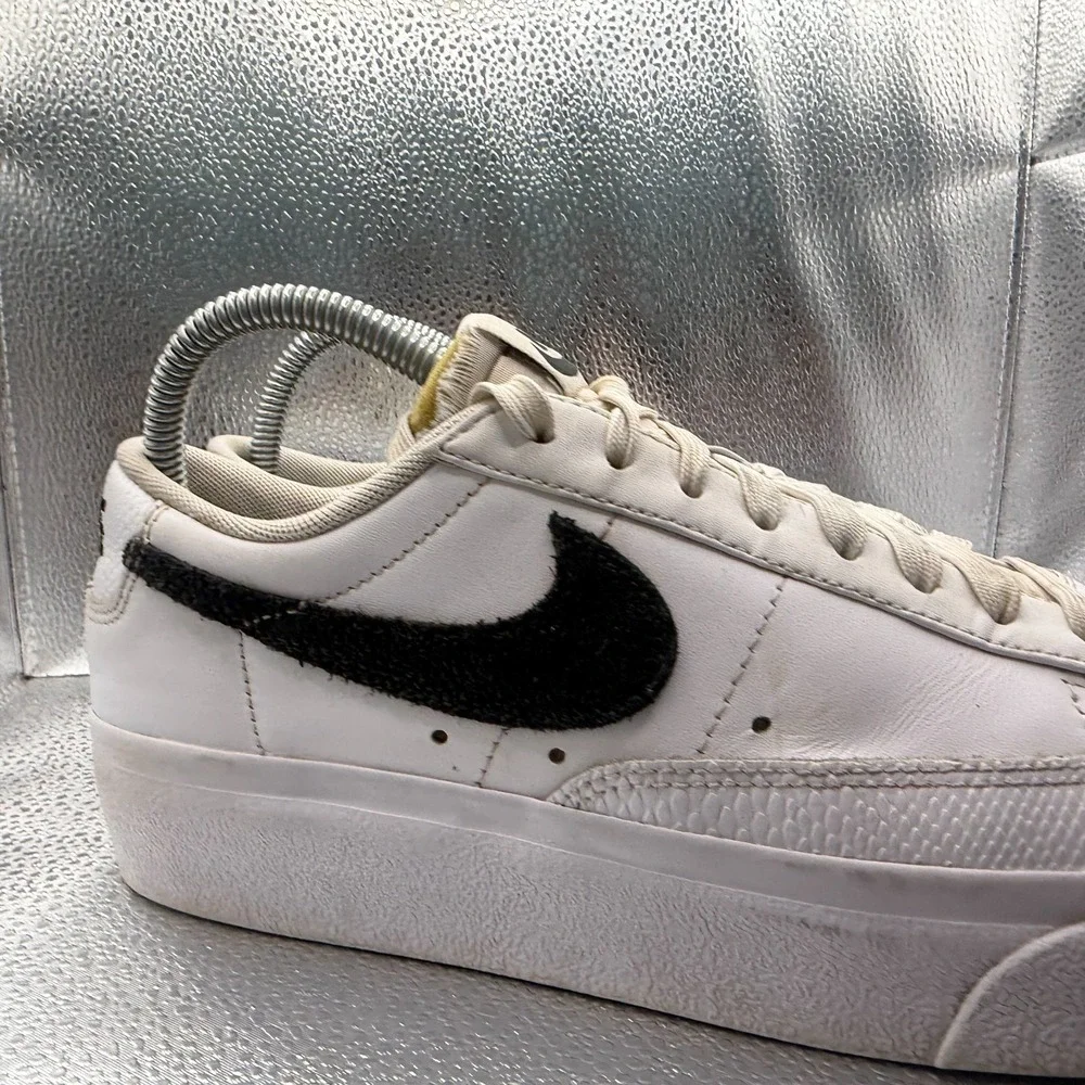 Size‎ 7 Nike Blazer Low White Womens Lace-Up Platform Athletic Shoes DZ5210-100